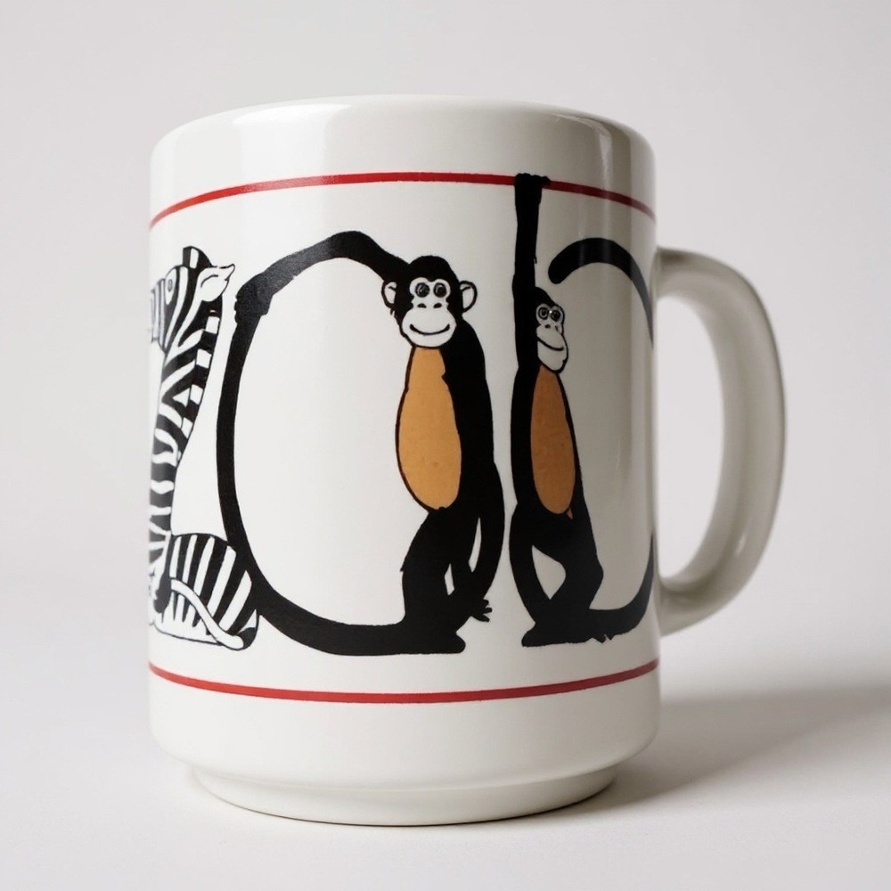 K&M Vintage 1983 I Heart Zoo Mug White Ceramic Monkey Zebra Graphic‎
